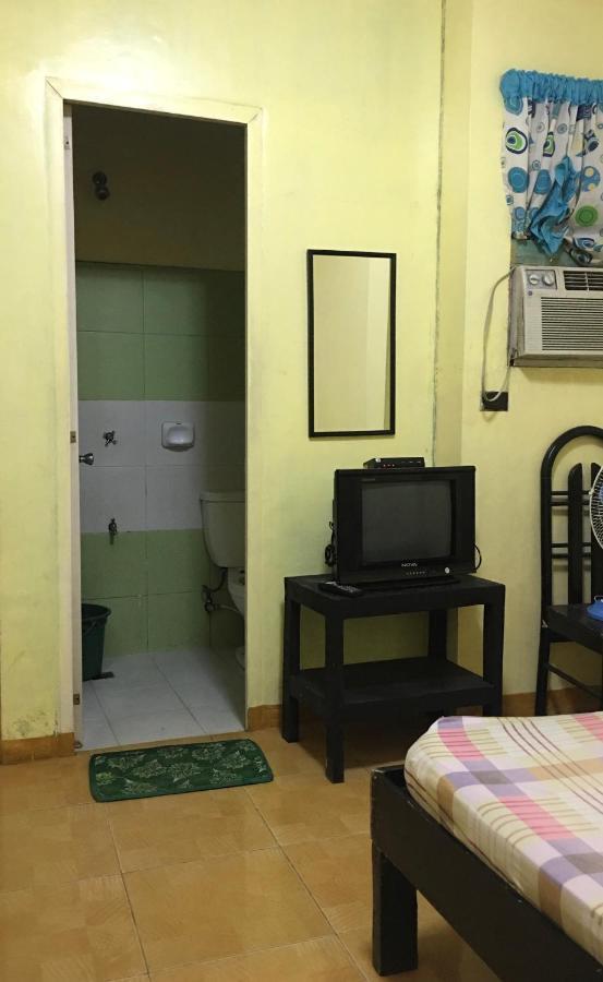 Belen Favila Transient Rooms Near Airport Terminal 3 마닐라 외부 사진